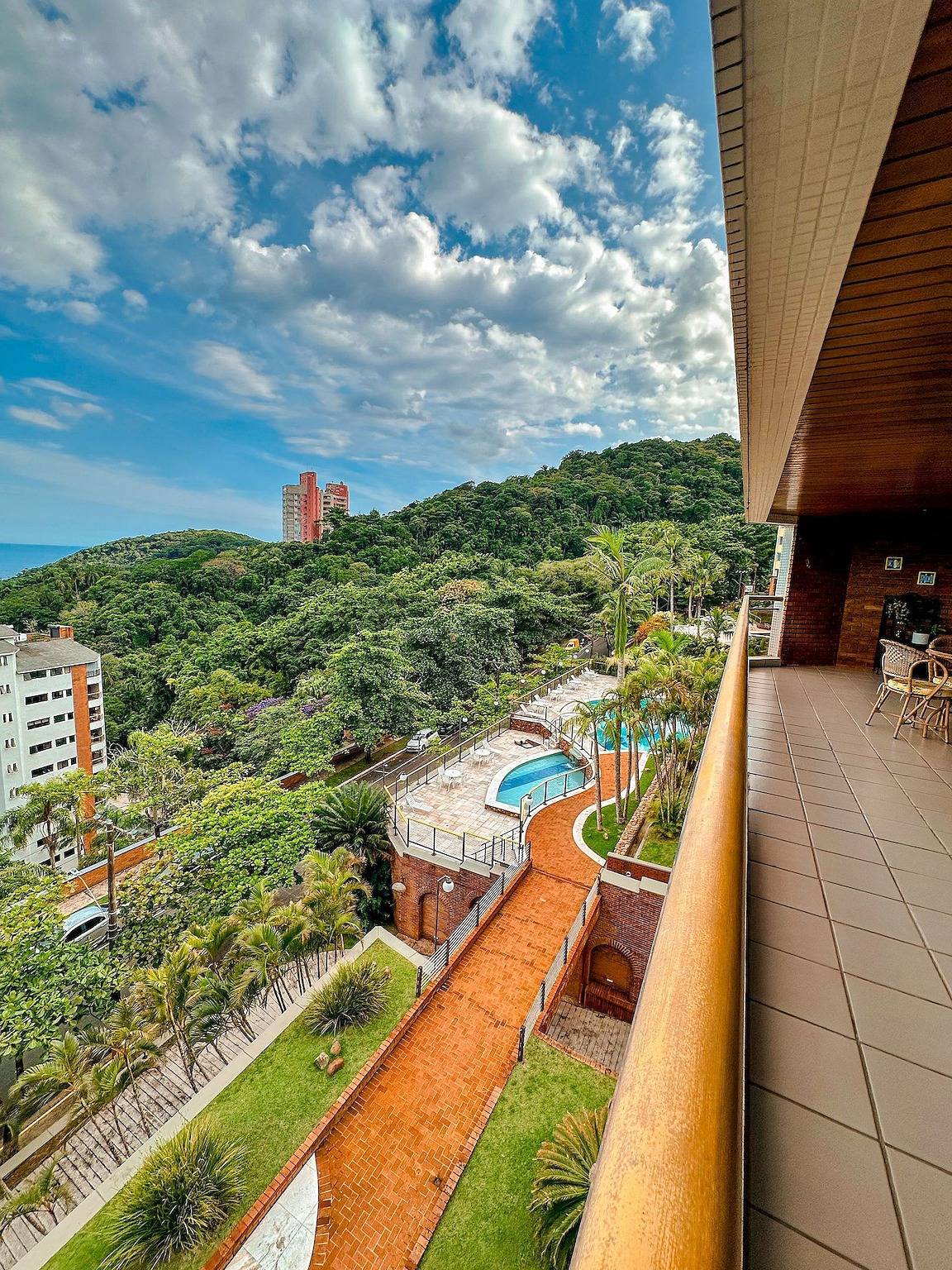 Appartamento intero,  in Guarujá with 4 bedrooms and 4 bathrooms in Tortuga (Guarujá), Praia da Enseada (Guarujá)