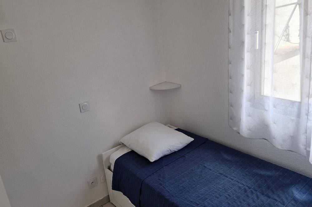 House near beach 200 m in Saint-Cyprien-Plage, Saint-Cyprien
