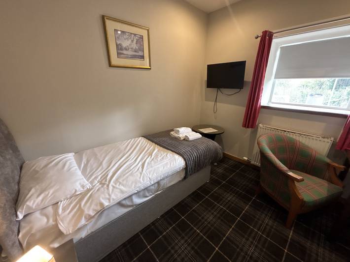 Ganze Ferienwohnung, Ferienwohnung für 1 Person mit Garten in Kingussie, Highlands