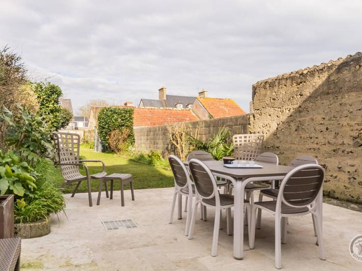 Gîte pour 6 personnes, avec jardin dans Port de Saint-Vaast la Hougue - 2