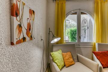 Holiday Rental for 4 People in Castelló d'Empúries, Costa Brava, Photo 2