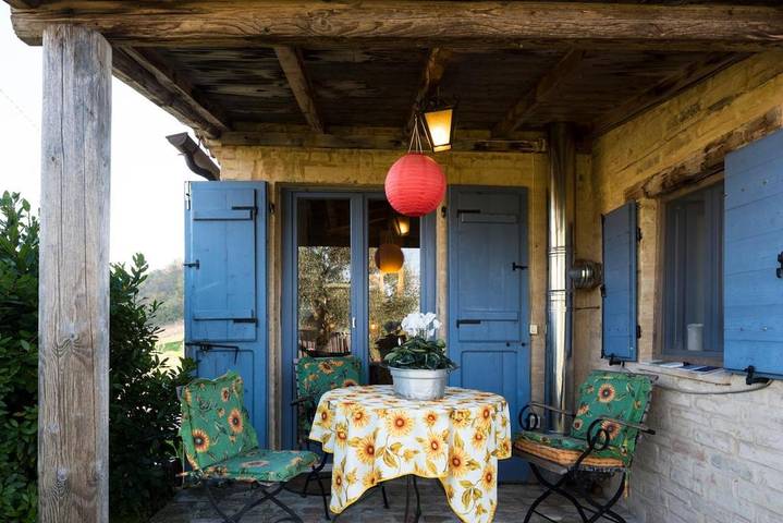 Location de vacances pour 4 personnes, avec Terrasse ainsi que Jardin et Vue à Petritoli