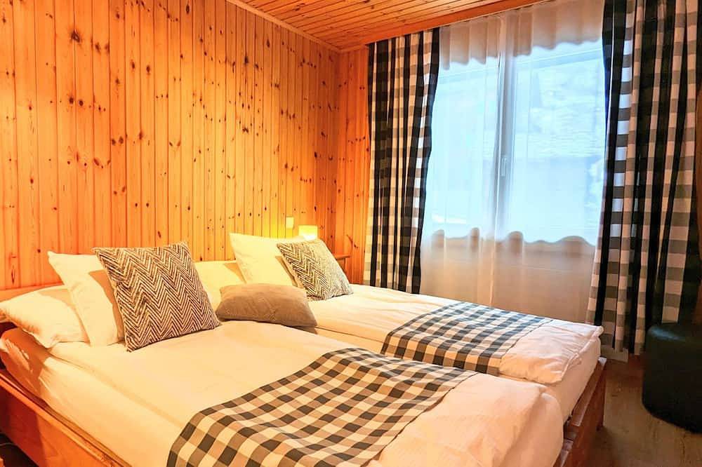 Ganze Wohnung, Bergdohle, (Randa) in Randa, Walliser Alpen