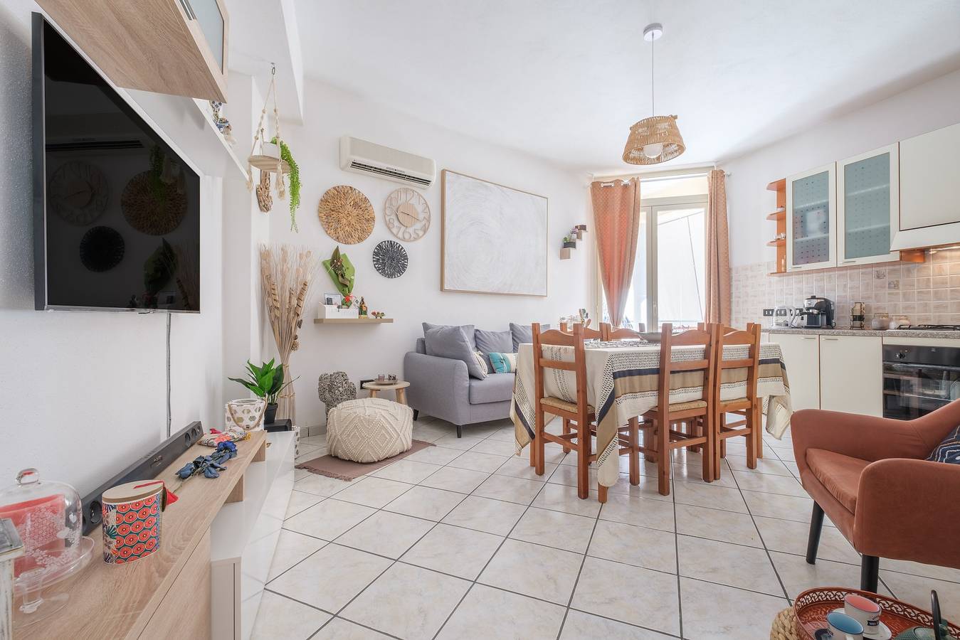 Casa vacanze 'La Marchese' vicino alla spiaggia con terrazza e Wi-Fi in Oliveri, Provincia di Messina