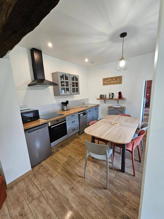 Location de vacances pour 6 personnes, avec vue et jardin à Argoules - 3