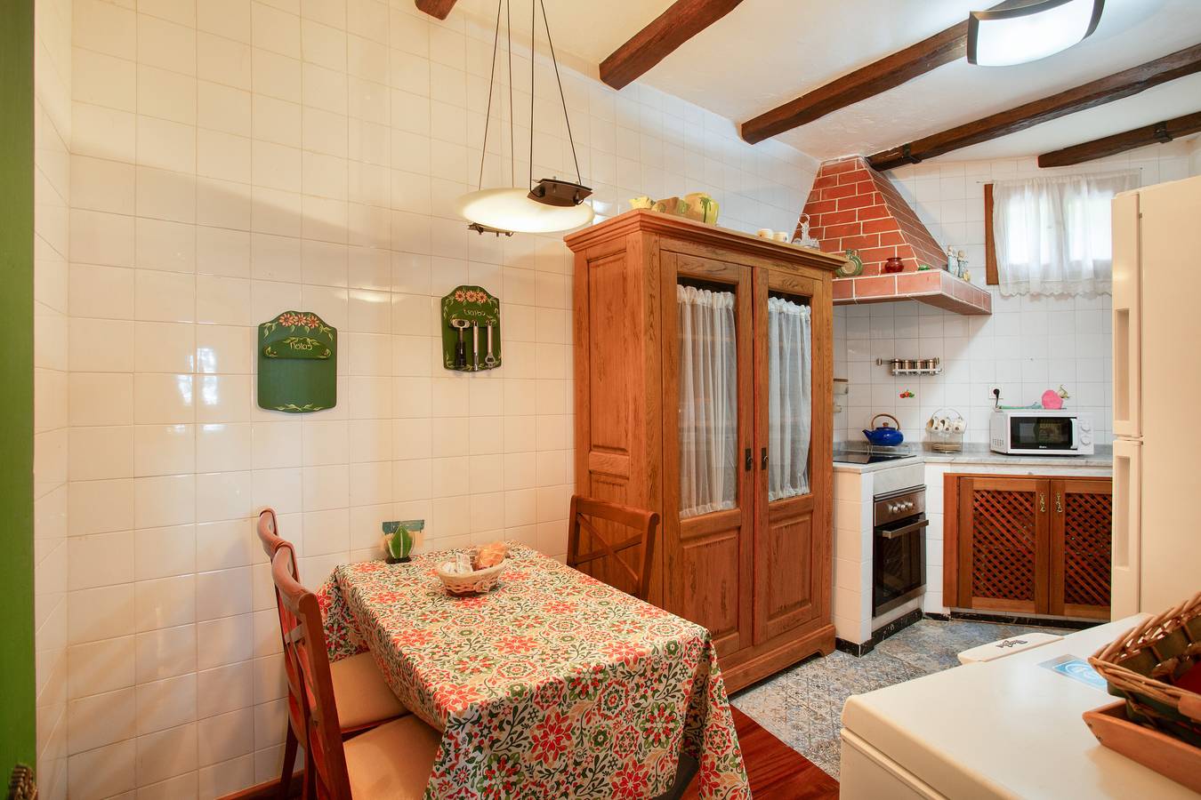 Entire apartment, Vacation 'Main House' with Mountain View, Wi-Fi and Air Conditioning in El Peñón, Vega de San Mateo