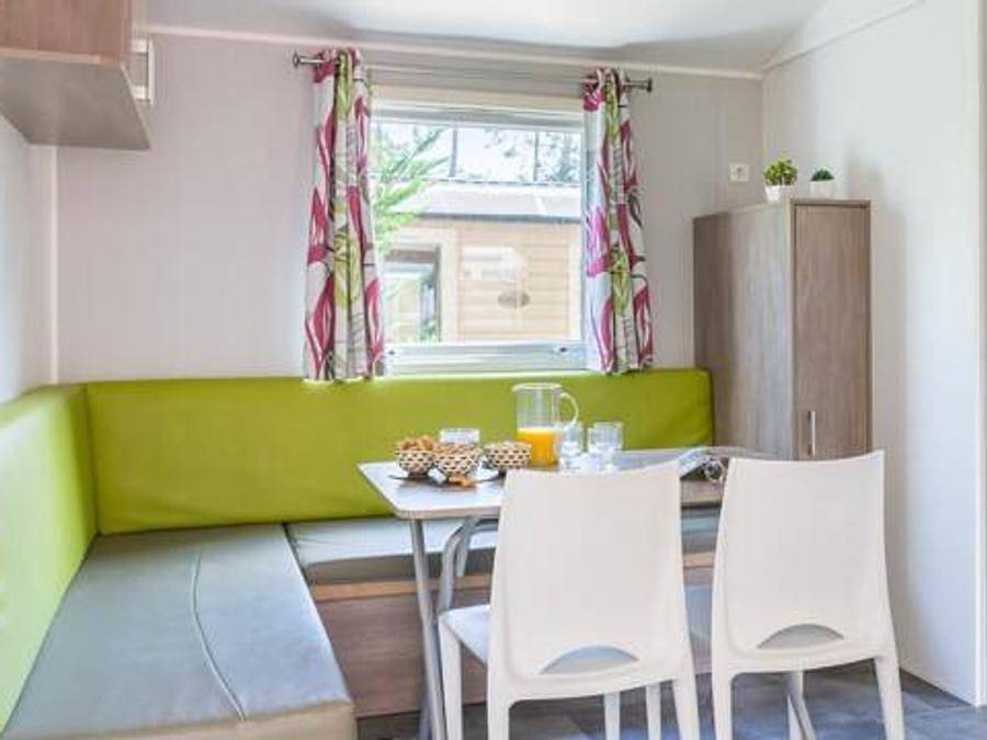 Camping Le Chêne Gris - Mobilhome 4 personas - Confort | 2 Dormitorios | 4 Pers. | Terraza, elevada, no cubierta | Aire acondicionado in Faremoutiers, Sena y Marne