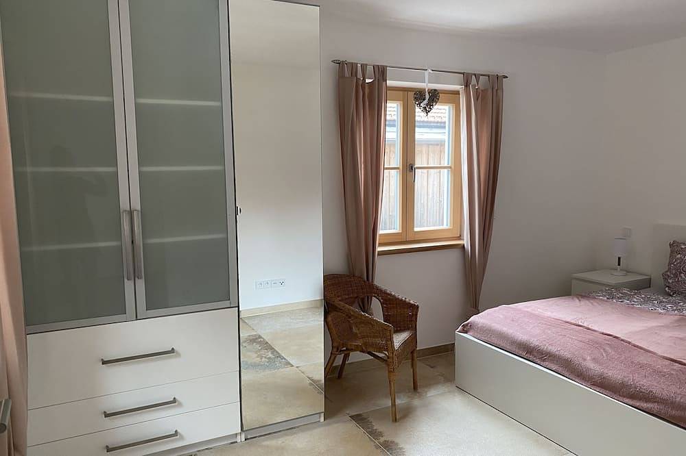 Ganze Wohnung, Helle, moderne Ferienwohnung in Jachenau Nähe Walchensee in Jachenau, Walchensee