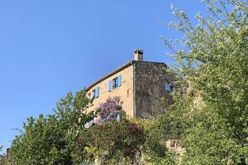 Gîte pour 4 personnes, avec balcon à Lagorce