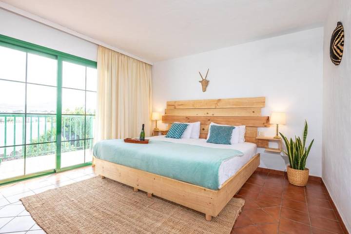 Chambre d’hôte pour 4 personnes, avec vue ainsi que piscine et jardin dans Lajares - 2