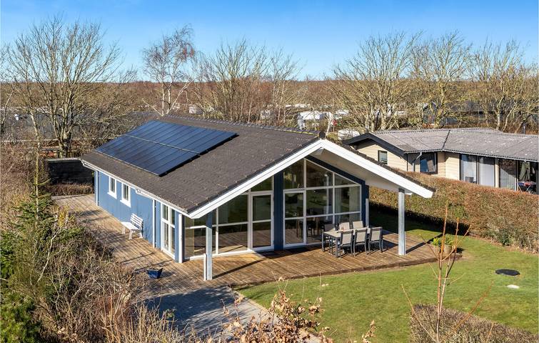 Ferienhaus für 6 Personen, mit Terrasse und Whirlpool sowie Garten in Esbjerg