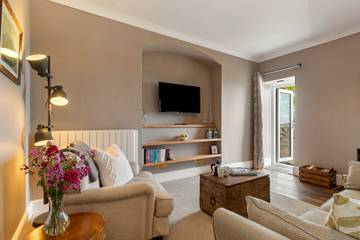 Apartment for 4 People in Penally, South-Wales, Photo 2