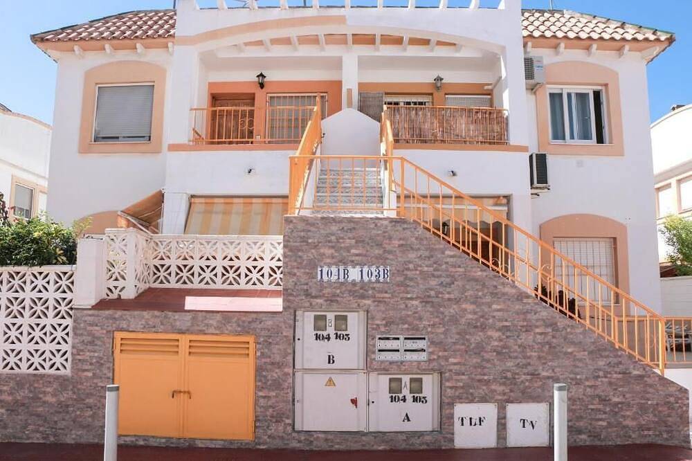 A beautiful bungalow in Torrevieja Centre, Torrevieja