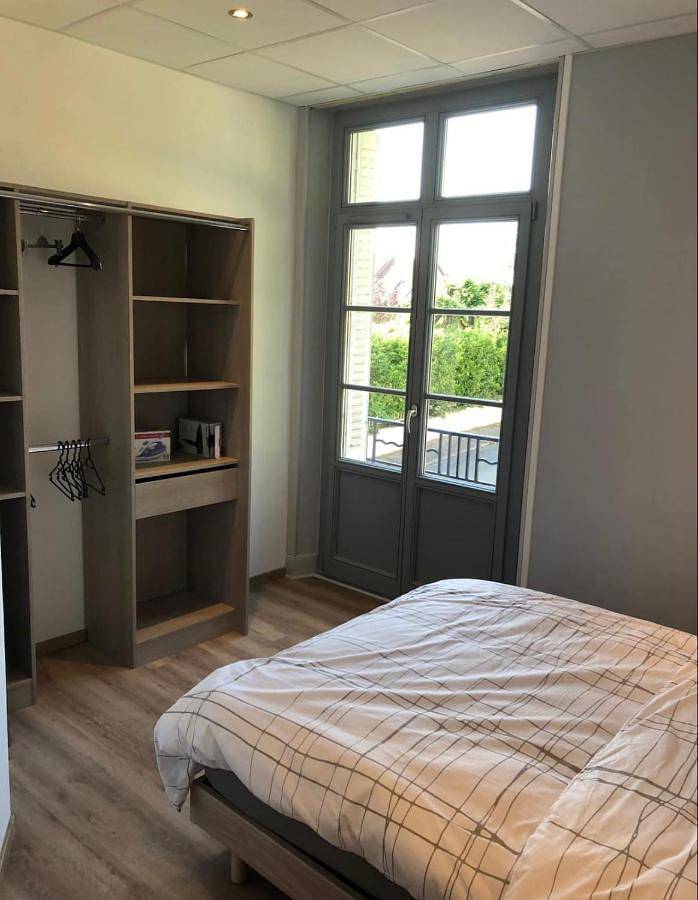 Gîte pour 2 personnes, avec Jardin à Néris-les-Bains - 4