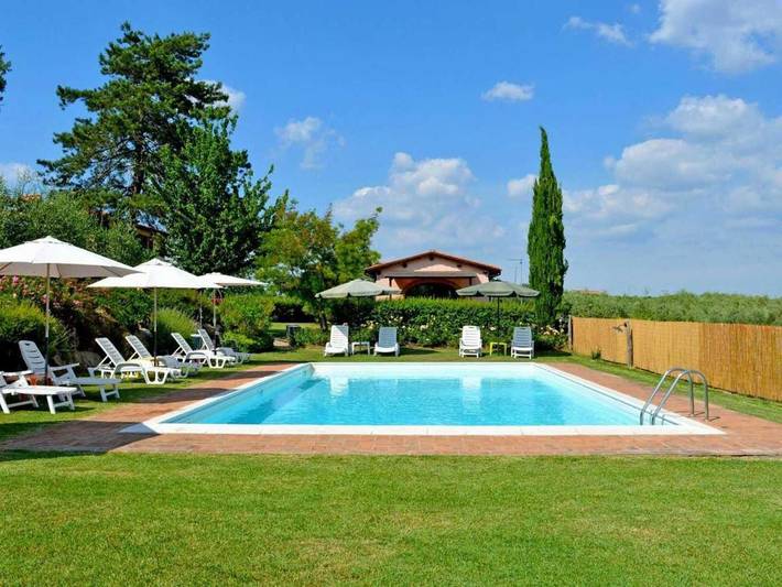 Villa per 6 persone, con piscina e panorama nonché giardino in San Gimignano