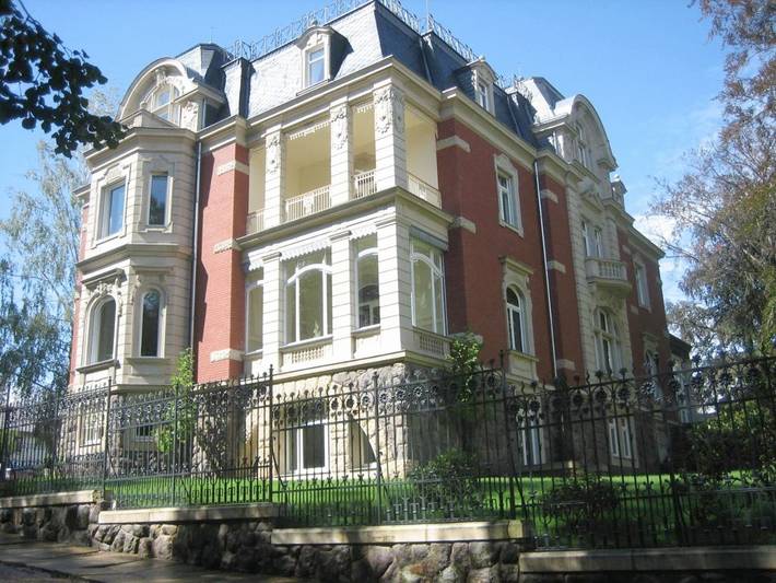 Hotel für 4 Personen, mit Balkon und Terrasse sowie Whirlpool und Garten in Crimmitschau