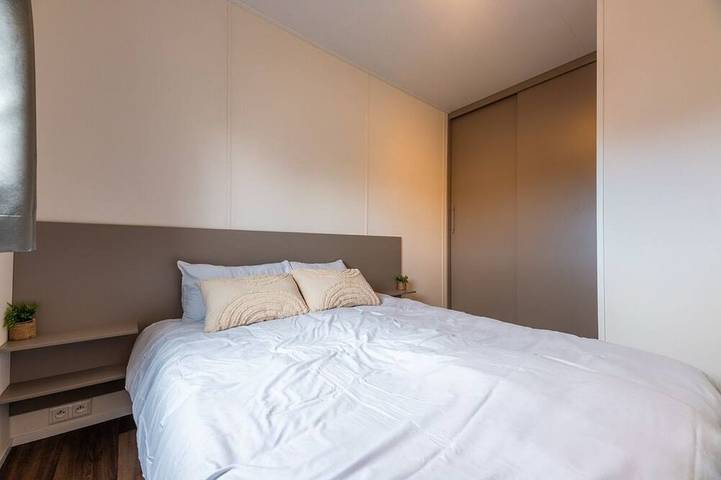 In der Duinrand Lodge für 4 Personen können Sie vollkommen entspannen. Dieses komfortable und geschmackvoll eingerichtete Ferienhaus garantiert pures Urlaubsvergnügen. in Wenduine, De Haan