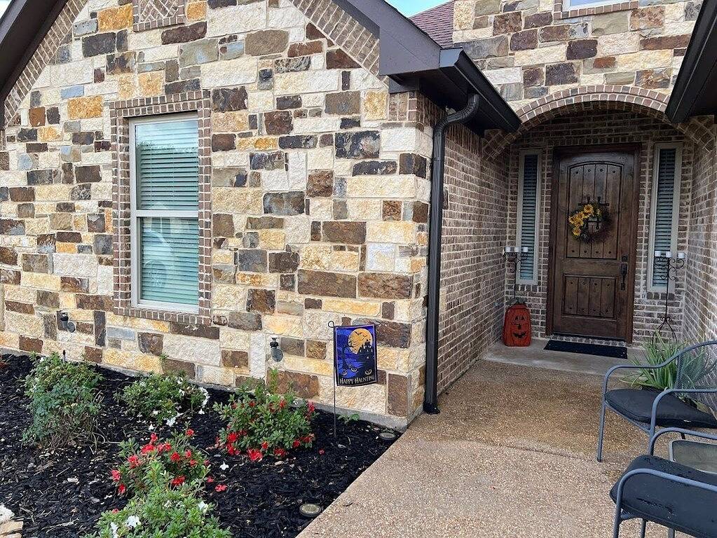 Vacation Home is located in a beautiful quiet gated community in Gregg County