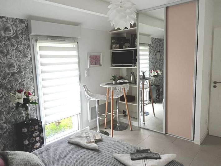 Gîte pour 2 personnes, avec terrasse et jardin à Saint-Médard-en-Jalles - 2