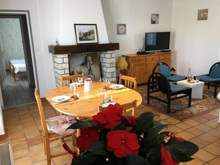 Location de vacances pour 4 personnes, avec Terrasse et Jardin à Saint-Martin-l'Ars