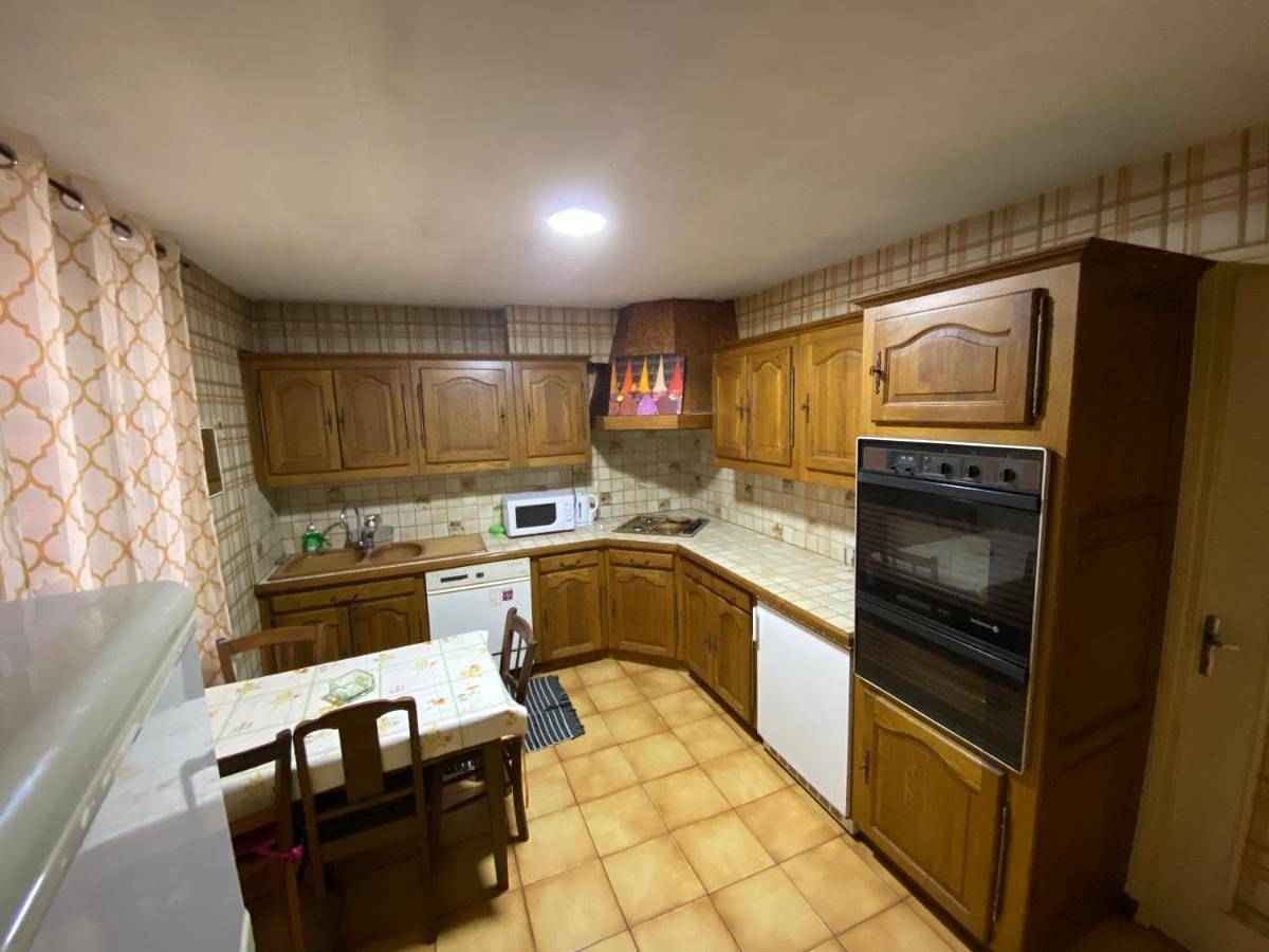 Appartement entier, Deluxe Family Room in Saint-Florentin, Région d'Auxerre