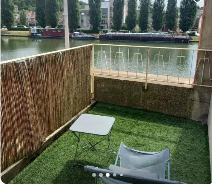 Gîte pour 4 personnes, avec balcon et vue à Creil