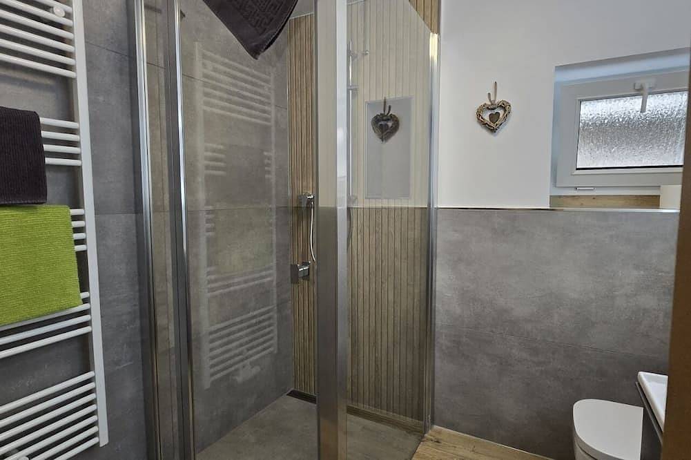 Ganze Wohnung, Apartment \"Heimatliebe\" - Neue Ferienwohnung inmitten von Weinbergen in Coswig, Meißen Region