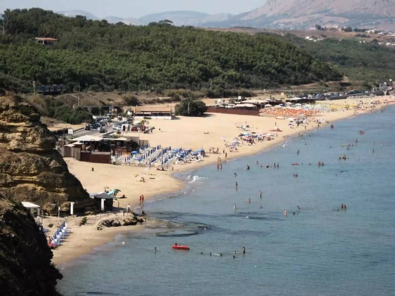 Apartamento entero, 5 estancias 4 Personas in Balestrate, Provincia de Palermo