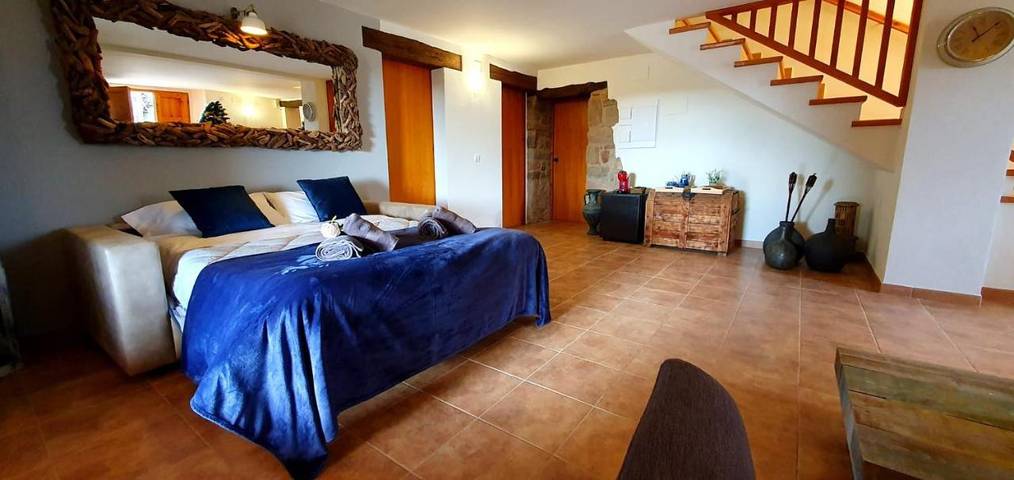 Casa de vacaciones para 6 personas, con jardín y piscina además de jacuzzi y terraza en Bages - 3