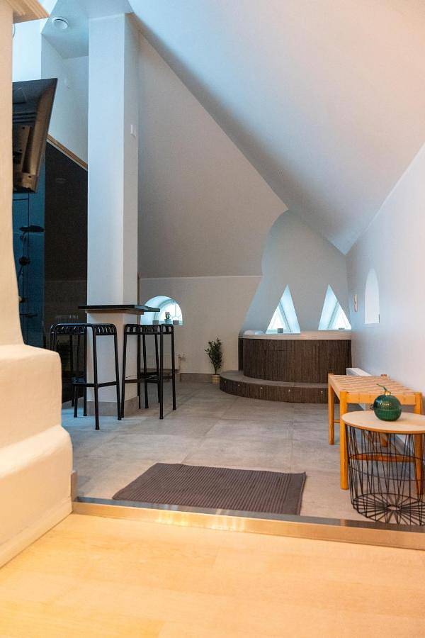 Apartamento de vacaciones para 11 personas, con balcón además de jacuzzi y sauna - 1