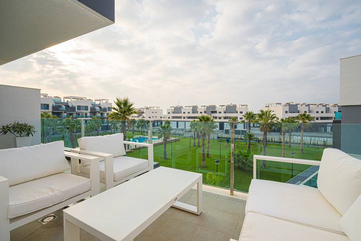 Ferienwohnung für 4 Personen, mit Whirlpool und Terrasse sowie Pool und Sauna in Guardamar del Segura - 2
