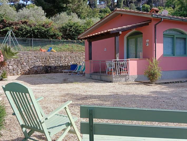 Apartamento entero, Acogedor apartamento junto a la playa cerca de Lido di Capoliveri: rutas de senderismo y ciclismo en los alrededores in Capoliveri, Archipiélago Toscano