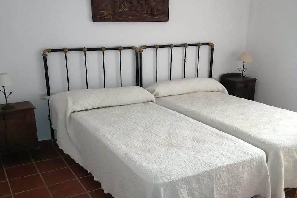Ganze Wohnung, Großzügiges Apartment mit privatem Pool in Membrío, Internationaler Naturpark Tajo