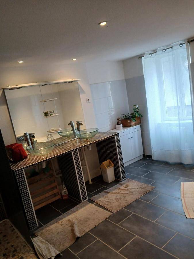 Maison d’hôte pour 7 personnes, avec terrasse dans Allier - 2