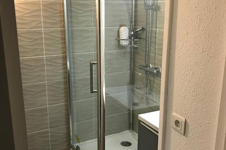 Gîte pour 4 personnes, avec terrasse dans Office De Tourisme La Grande Motte - 3