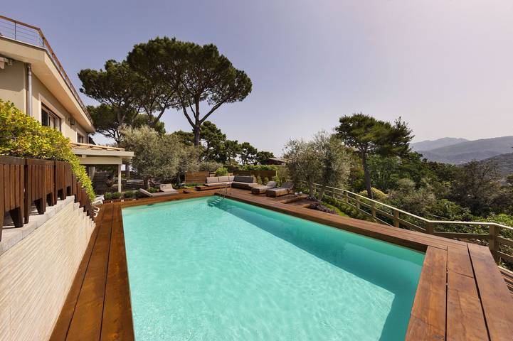 Willa dla 12 osób, z ogród i taras oraz sauna i jacuzzi w Sorrento