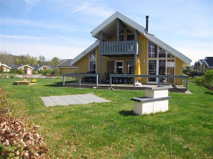 Ferienpark für 6 Personen, mit Balkon und Terrasse sowie Garten und Sauna in Rechlin