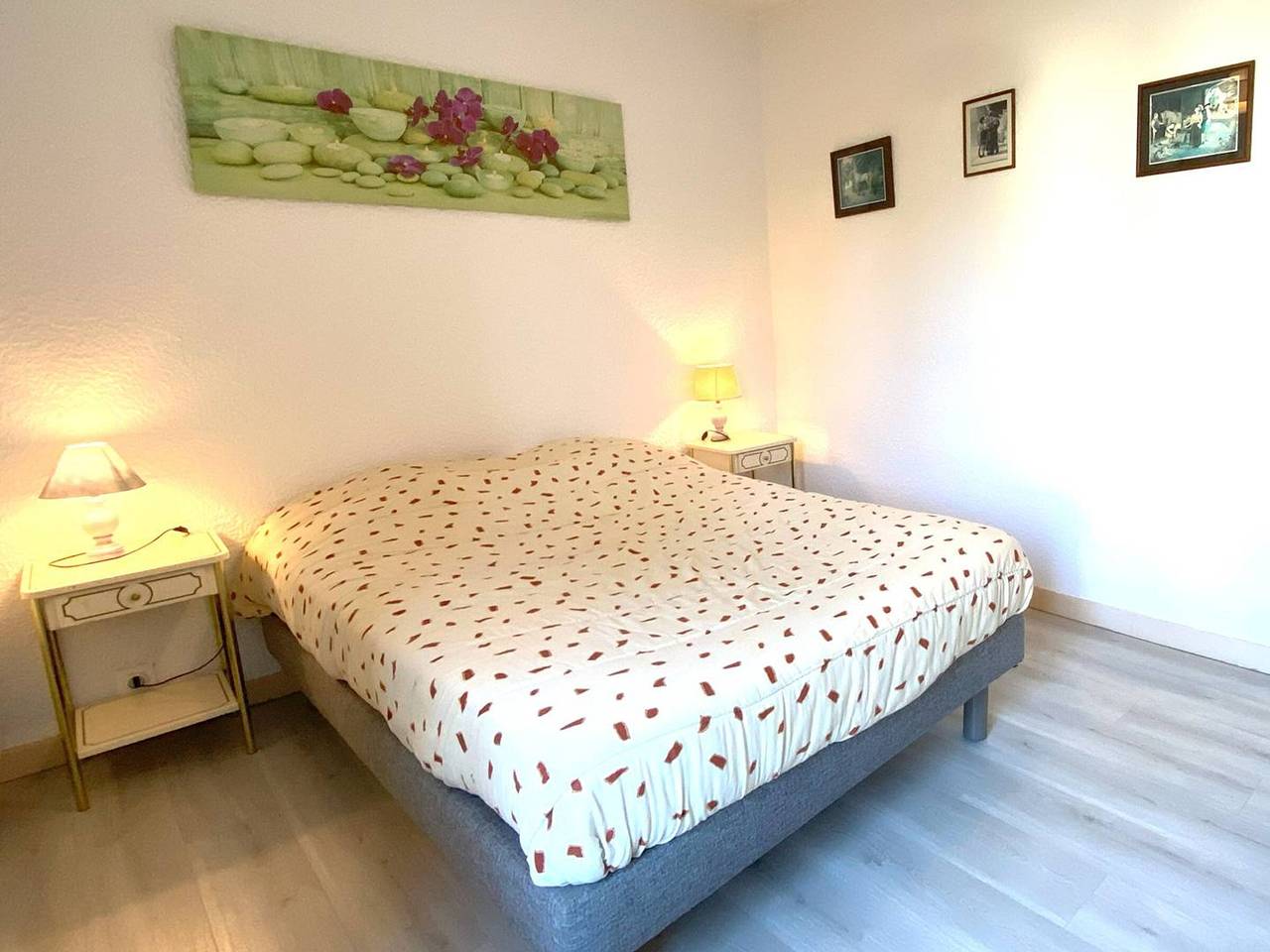 Appartement entier, Appartement avec Wifi, parking, balcon-terrasse et ascenseur à Perros-Guirec in Perros-Guirec, Côte de Granit Rose