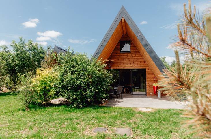 Gîte pour 6 personnes, avec terrasse et jardin dans Coyron