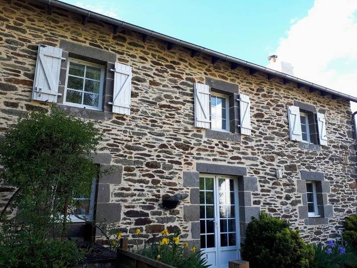 Location de vacances pour 4 personnes, avec vue et jardin, animaux acceptés à Lopérec - 2