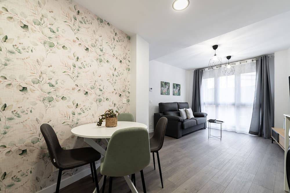 Entire apartment, Getafe Suites Apartment 3ºb in Getafe, Madrid Province