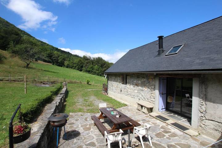 Gîte pour 8 personnes, avec jardin dans vallée d'Aspe - 4