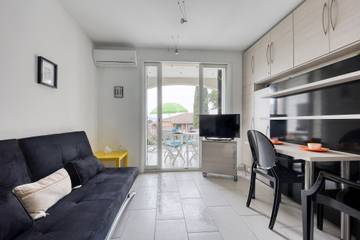 Ferienwohnung für 2 Personen, mit Terrasse in Provence-Alpes-Côte d'Azur