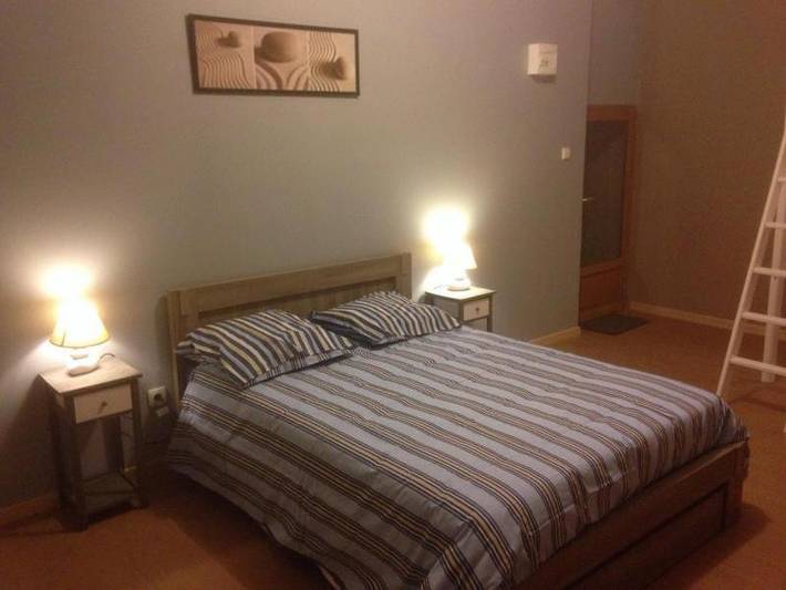 Chambre d’hôte pour 5 personnes, avec Jacuzzi et Terrasse ainsi que Jardin et Piscine dans l' Isère - 4