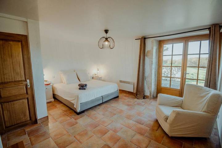 Location de vacances pour 4 personnes, avec jardin ainsi que terrasse et vue, animaux acceptés à Lauzerte - 2