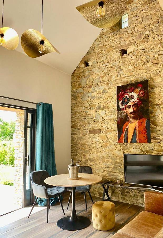 Gîte pour 2 personnes, avec Jacuzzi ainsi que Terrasse et Jardin à Mouzeil
