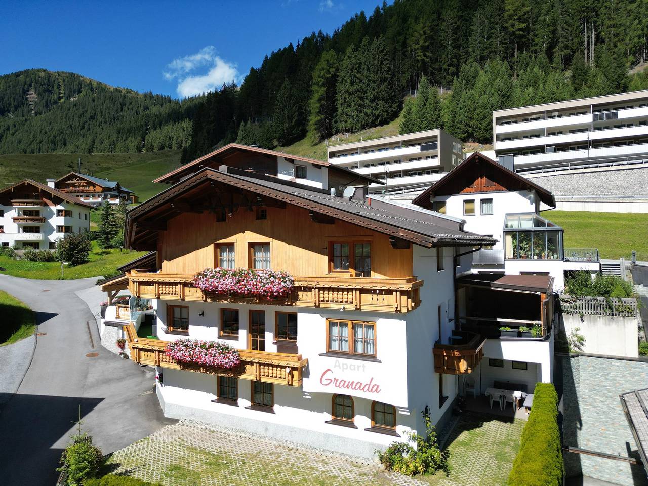 Ganze Ferienwohnung, Nr. 2+5 (2-4 Pax.)/2 Schlafräume/D &amp; Wc in Mathon, Verwall