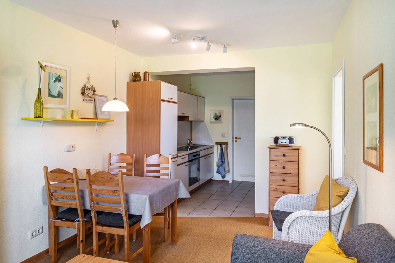 Ganze Wohnung, Ferienhaus 'Möve Aba Appartement 11' mit Gemeinschaftsgarten und Wlan in Meschendorf, Rerik
