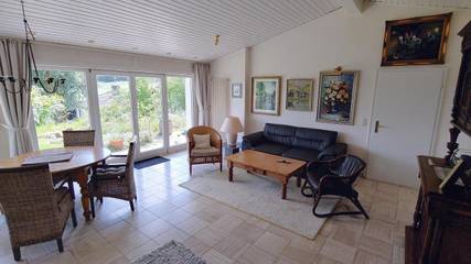 Ferienhaus für 4 Personen, mit Ausblick und Garten in Lissendorf