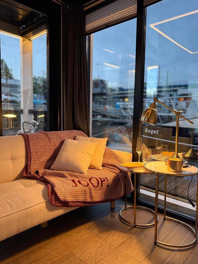 Boot für 2 Personen, mit Ausblick und Garten in Polen